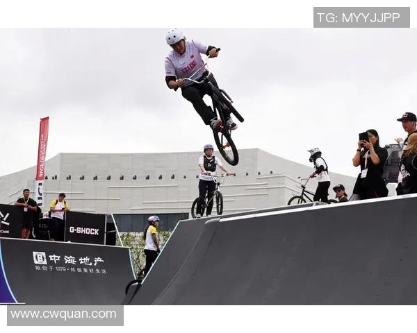 极限运动的魅力与挑战：深入南京极限运动队员的个人能力探索